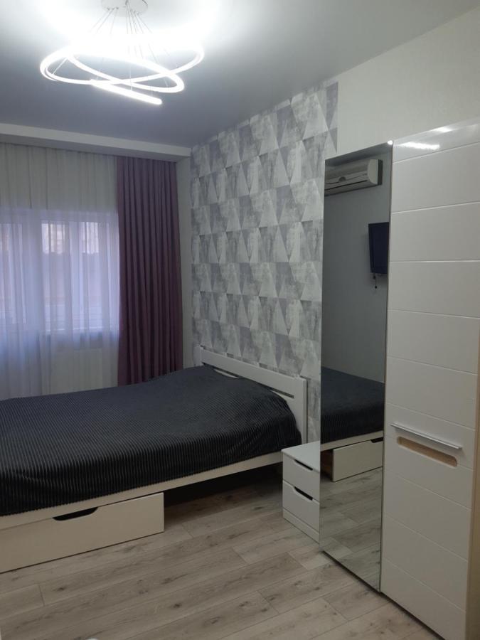 Apartmens On St. Fesenkovskaya 15 Kharkiv Exterior photo